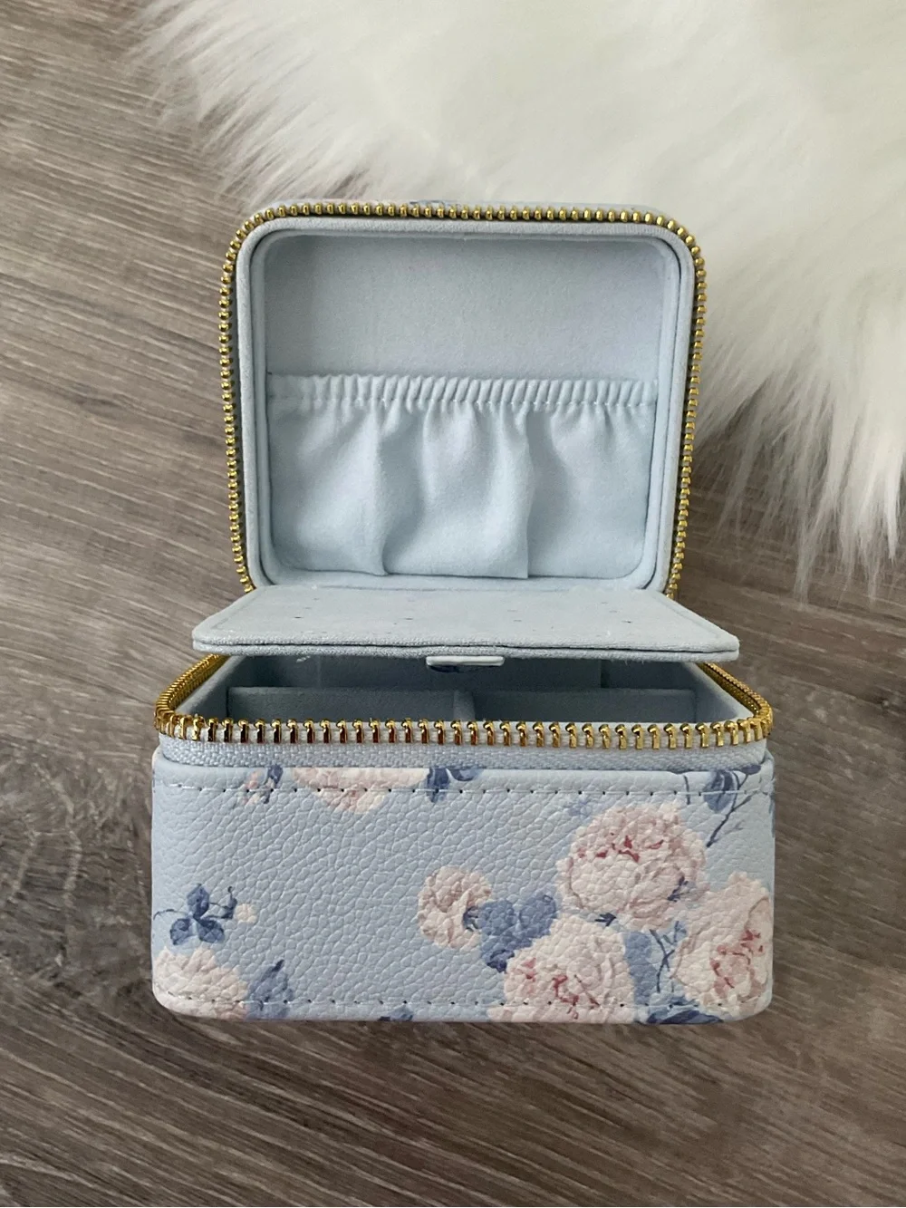 💙🩵 Kendra Scott x LoveShackFancy Blue Small Zip Jewelry Case